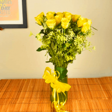 15 Yellow Roses in Vase